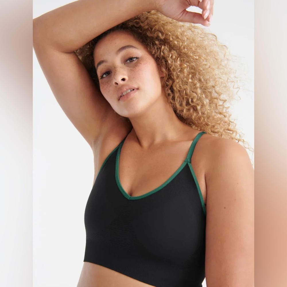 Knix Longevity Bra in Black/Peppermint